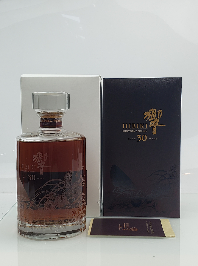 響 30年 空港版 意匠ボトル 花鳥風月 43% 700ml 箱付（26/7買取）